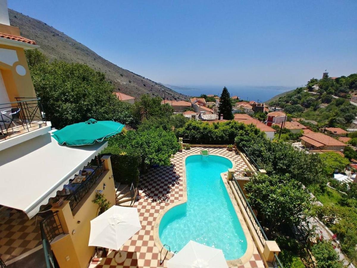 Villa Tzitzifies Kourouklata Exteriör bild
