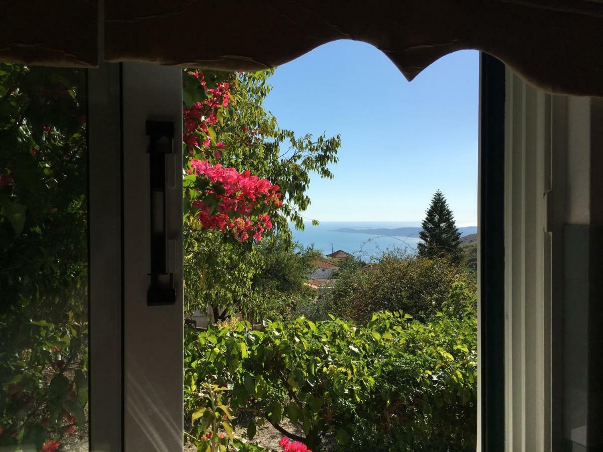 Villa Tzitzifies Kourouklata Exteriör bild